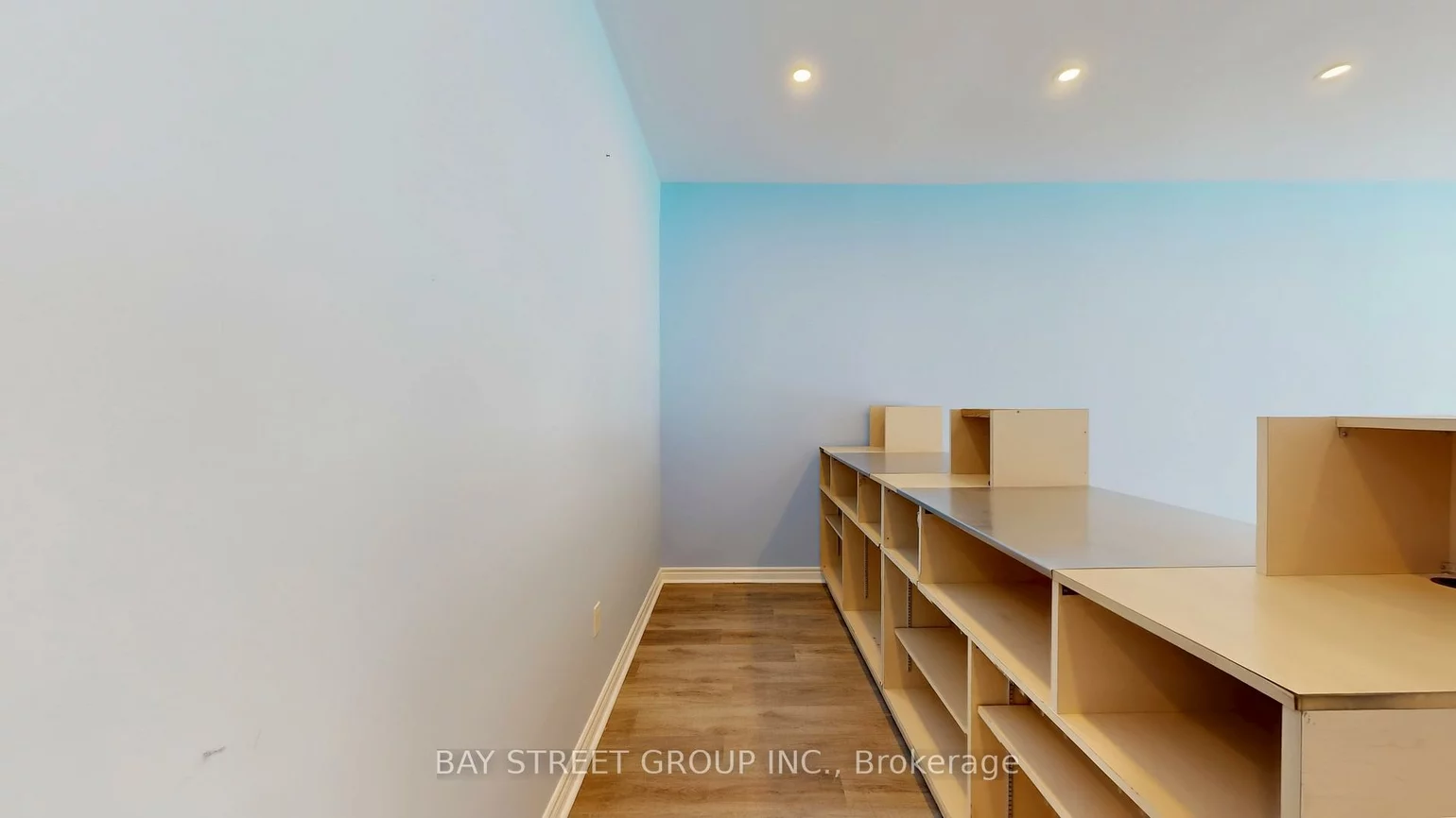 66, Maple, City Centre, Barrie