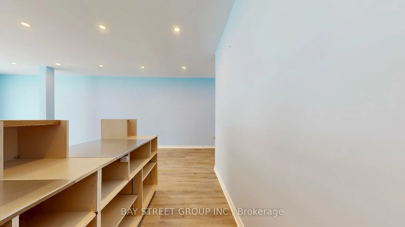 66, Maple, City Centre, Barrie