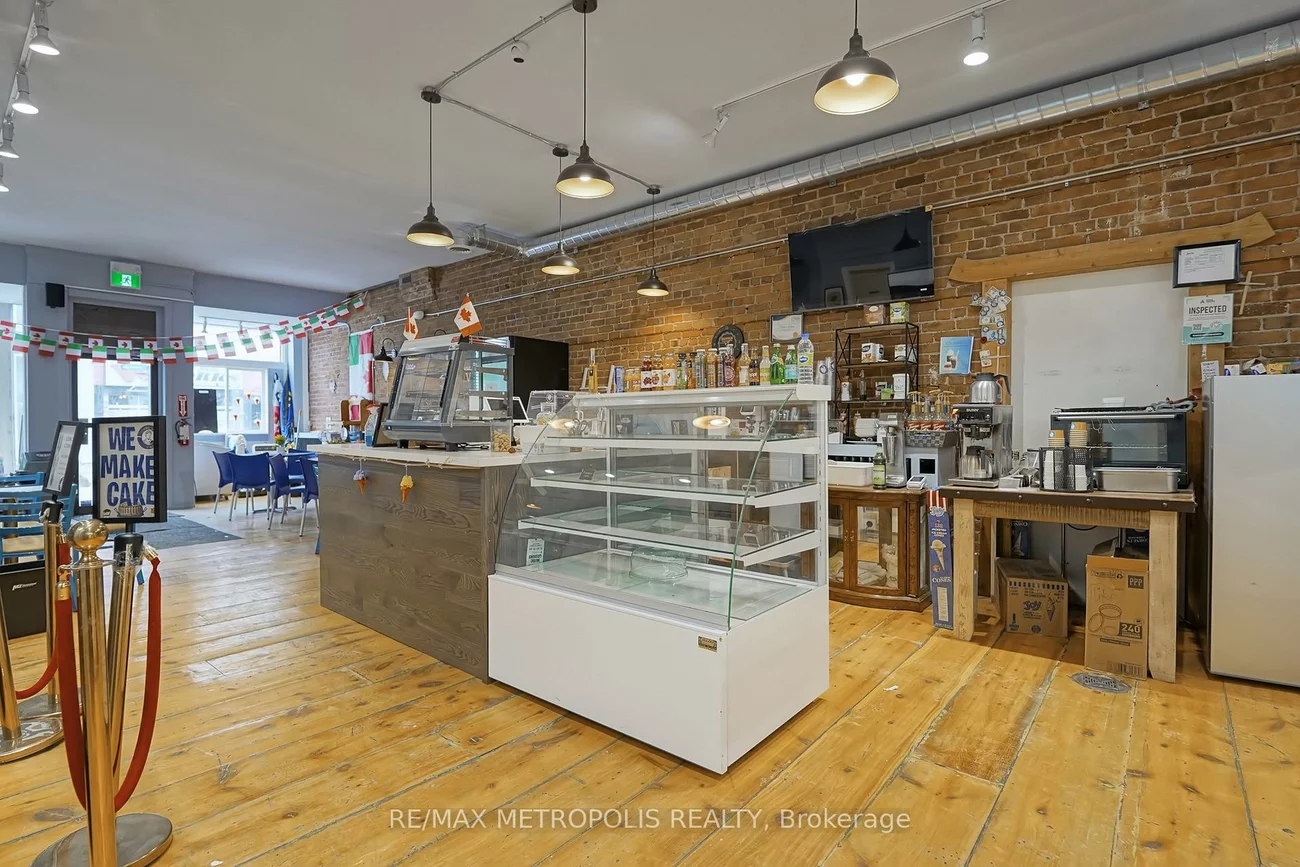 120, Dunlop, City Centre, Barrie