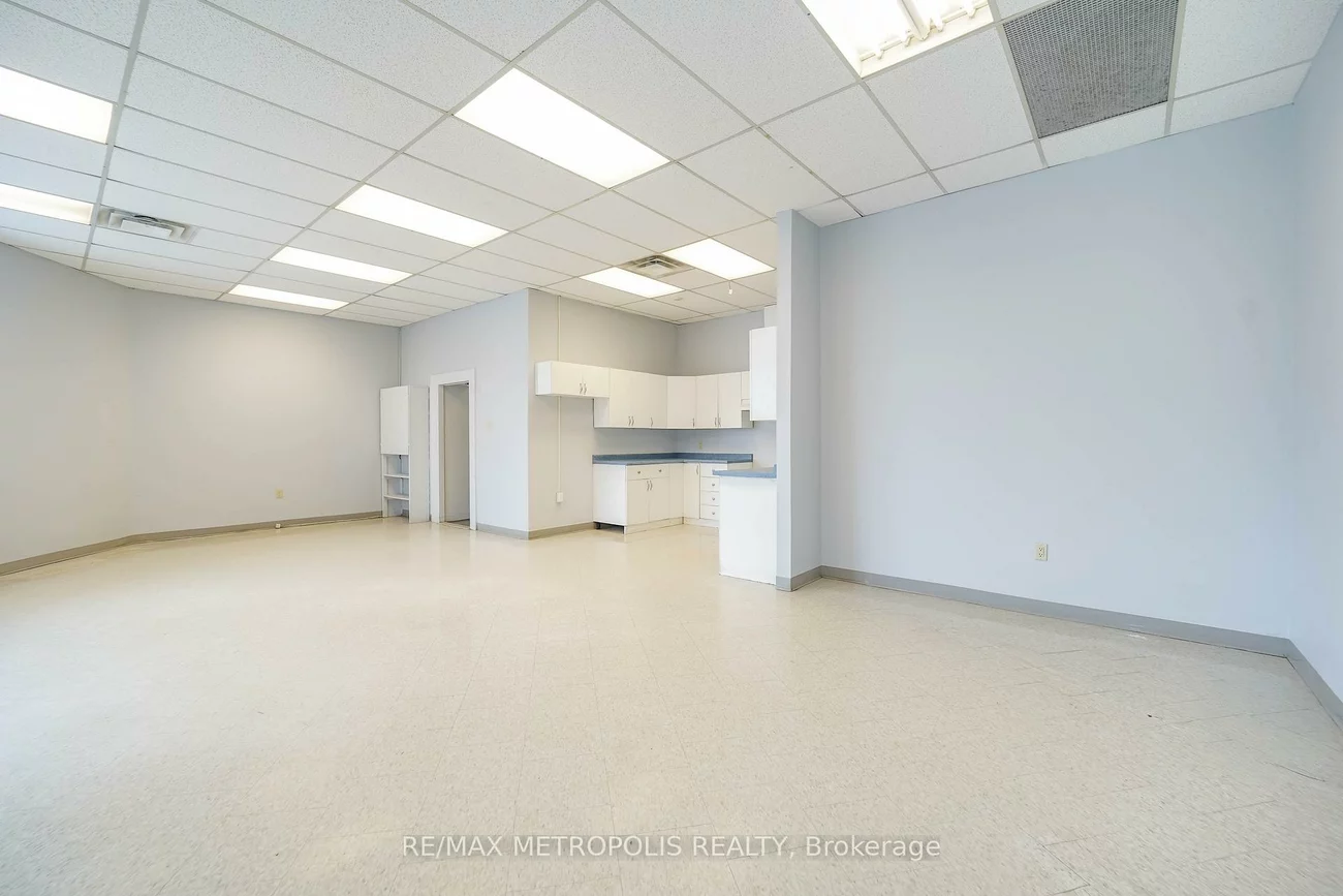 21, Essa, Allandale Centre, Barrie