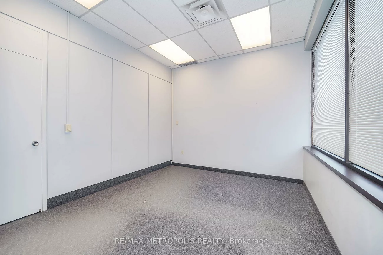 21, Essa, Allandale Centre, Barrie