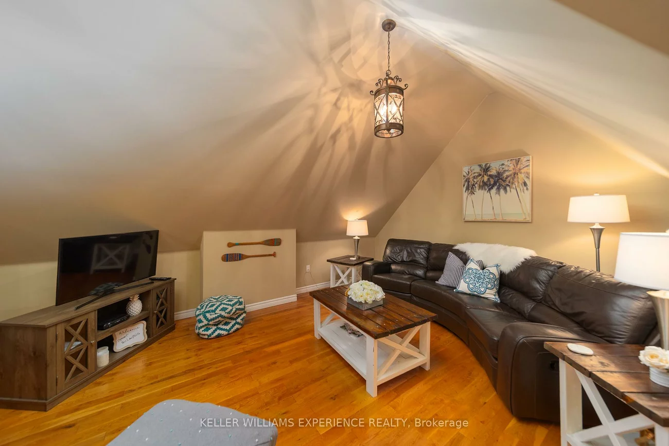 72, High, Queen's Park, Barrie