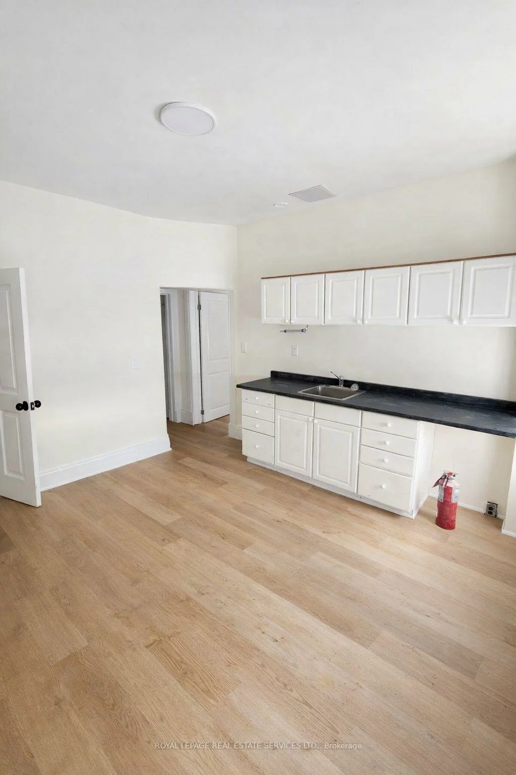 54, Ferndale, 400 North, Barrie