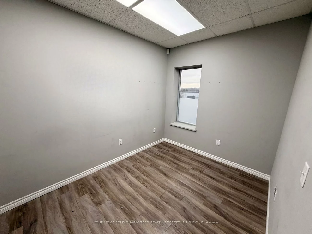 35, Morrow, 400 North, Barrie