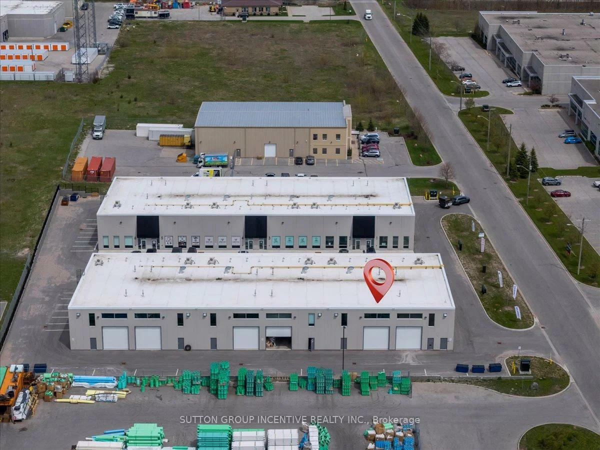 241, King, 400 West, Barrie