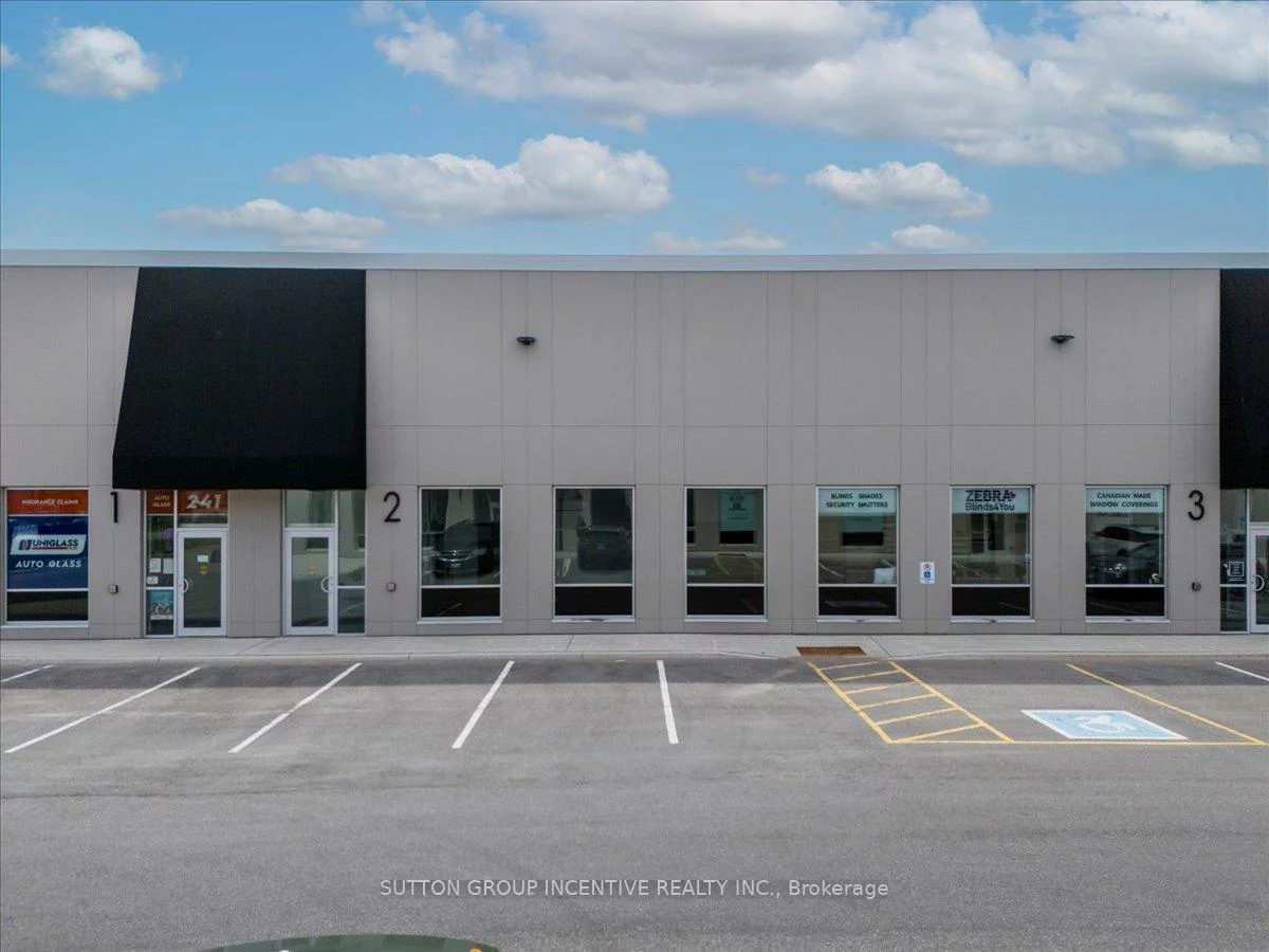 241, King, 400 West, Barrie