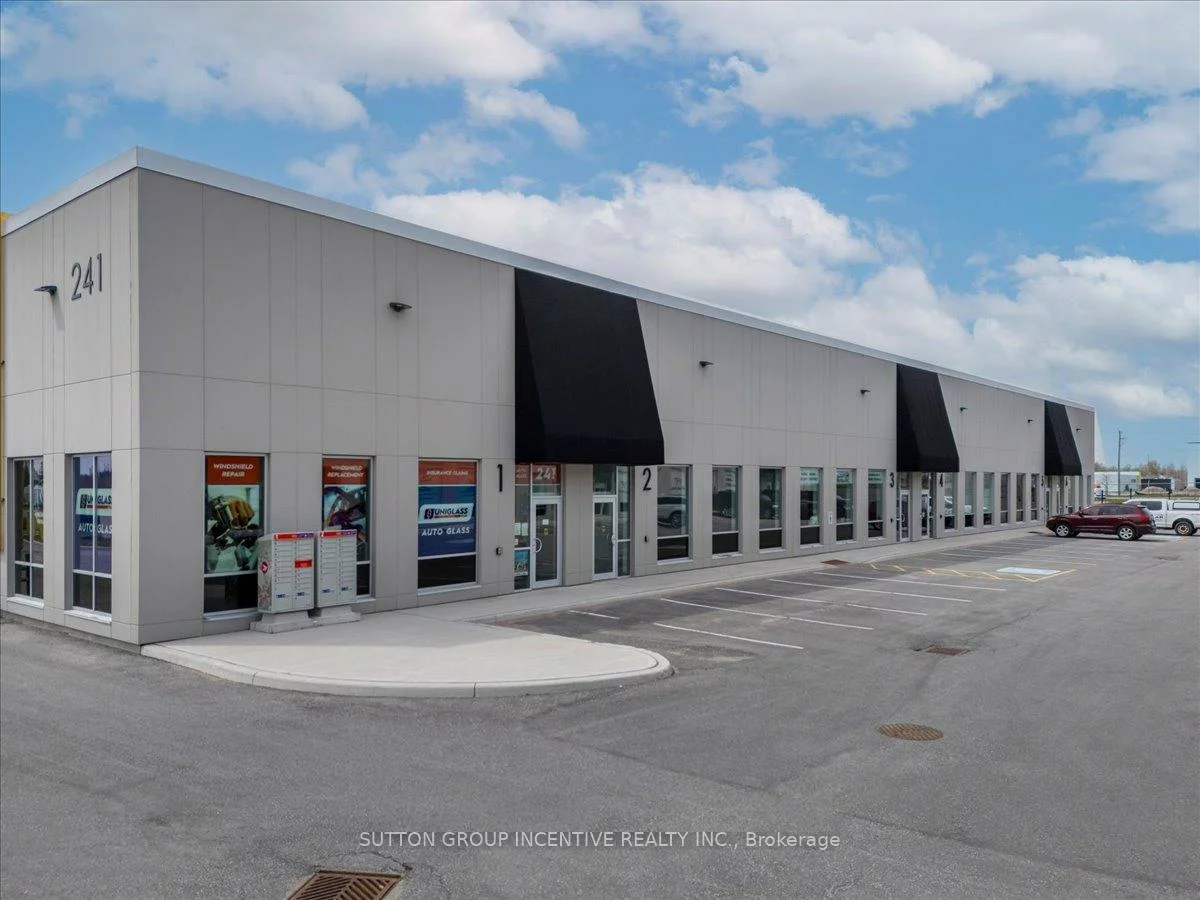 241, King, 400 West, Barrie