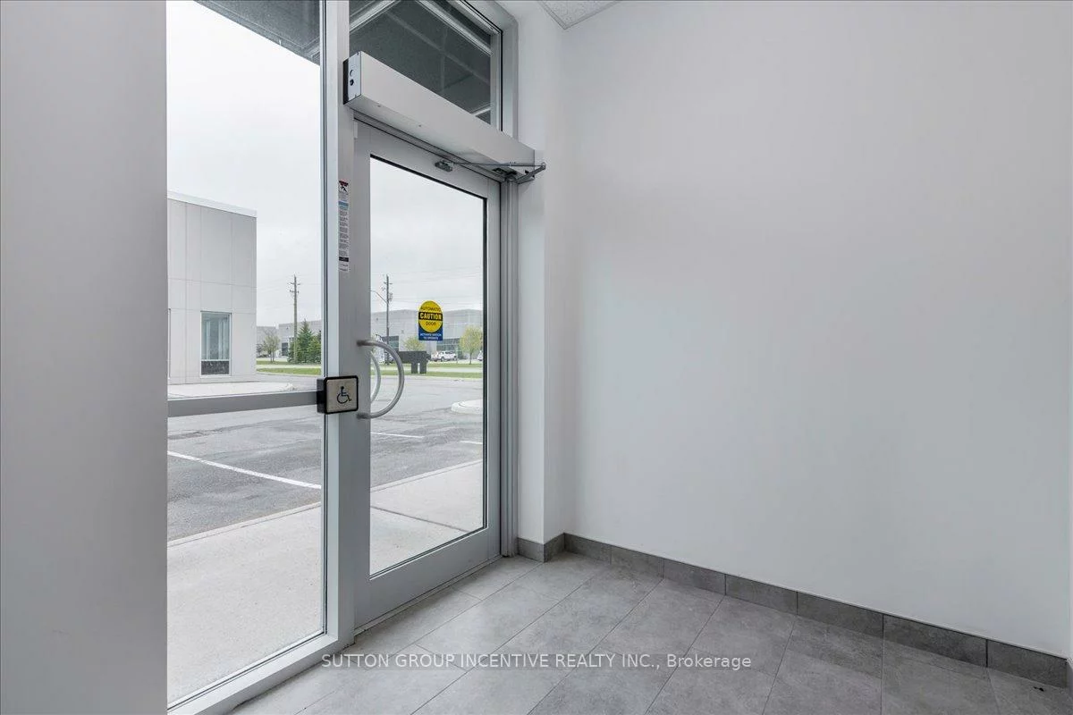 241, King, 400 West, Barrie