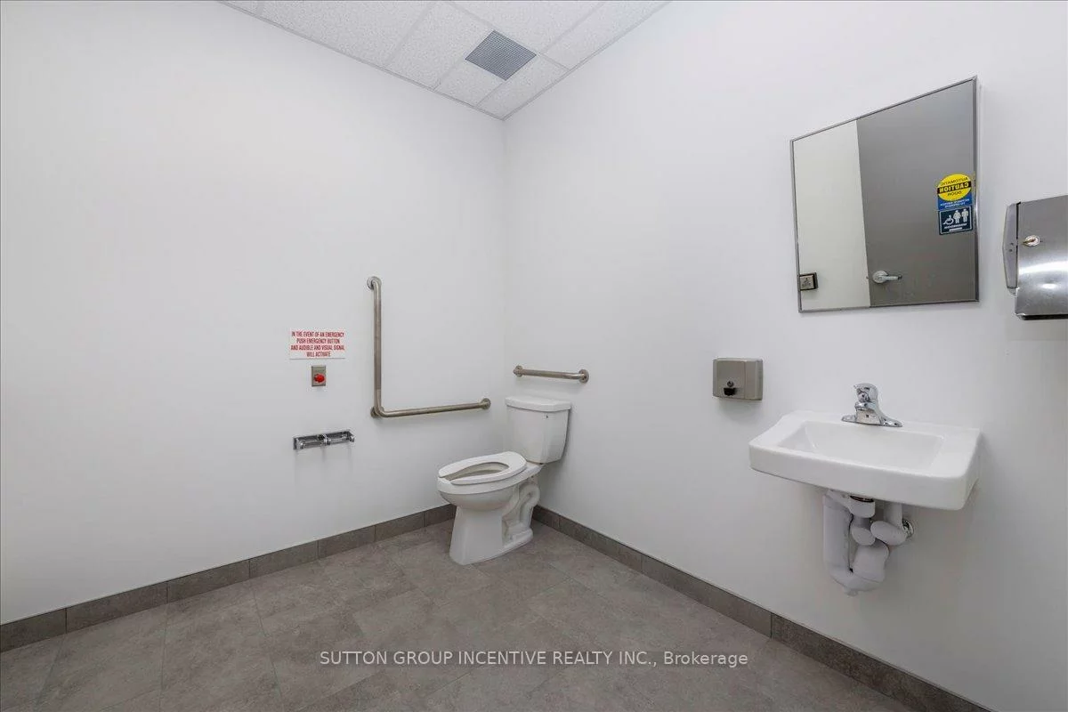 241, King, 400 West, Barrie