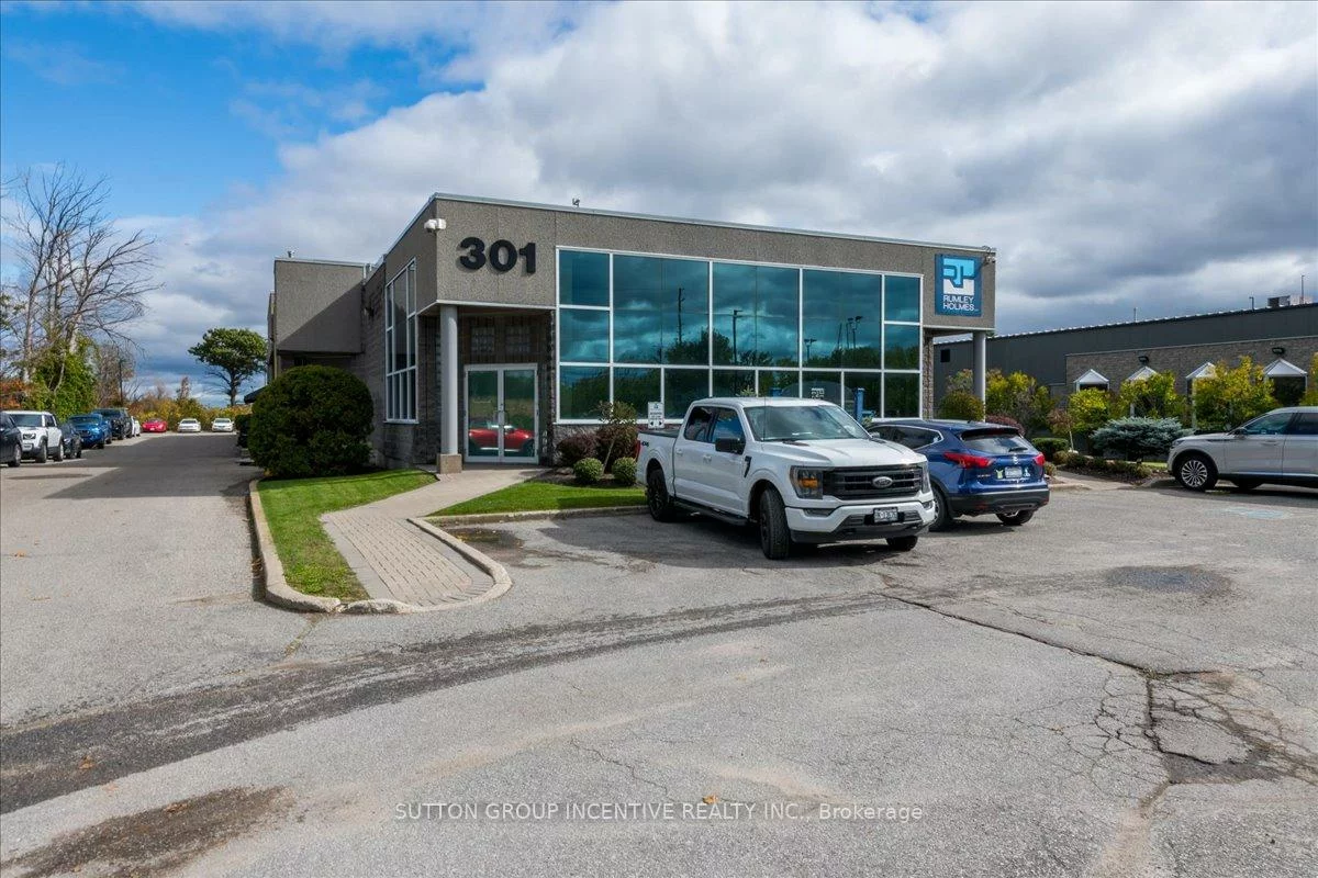 47, Harley, 400 West, Barrie