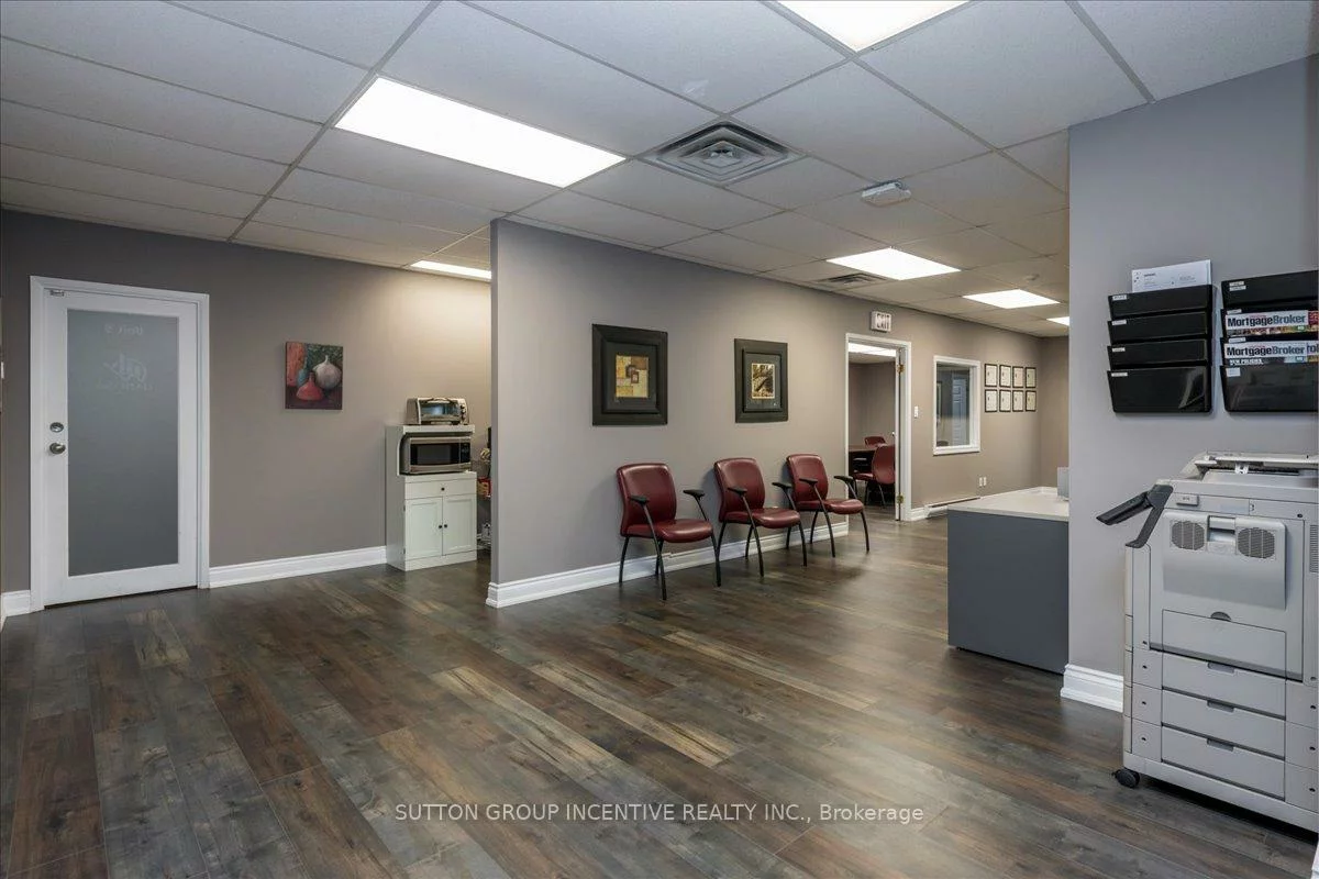 47, Harley, 400 West, Barrie