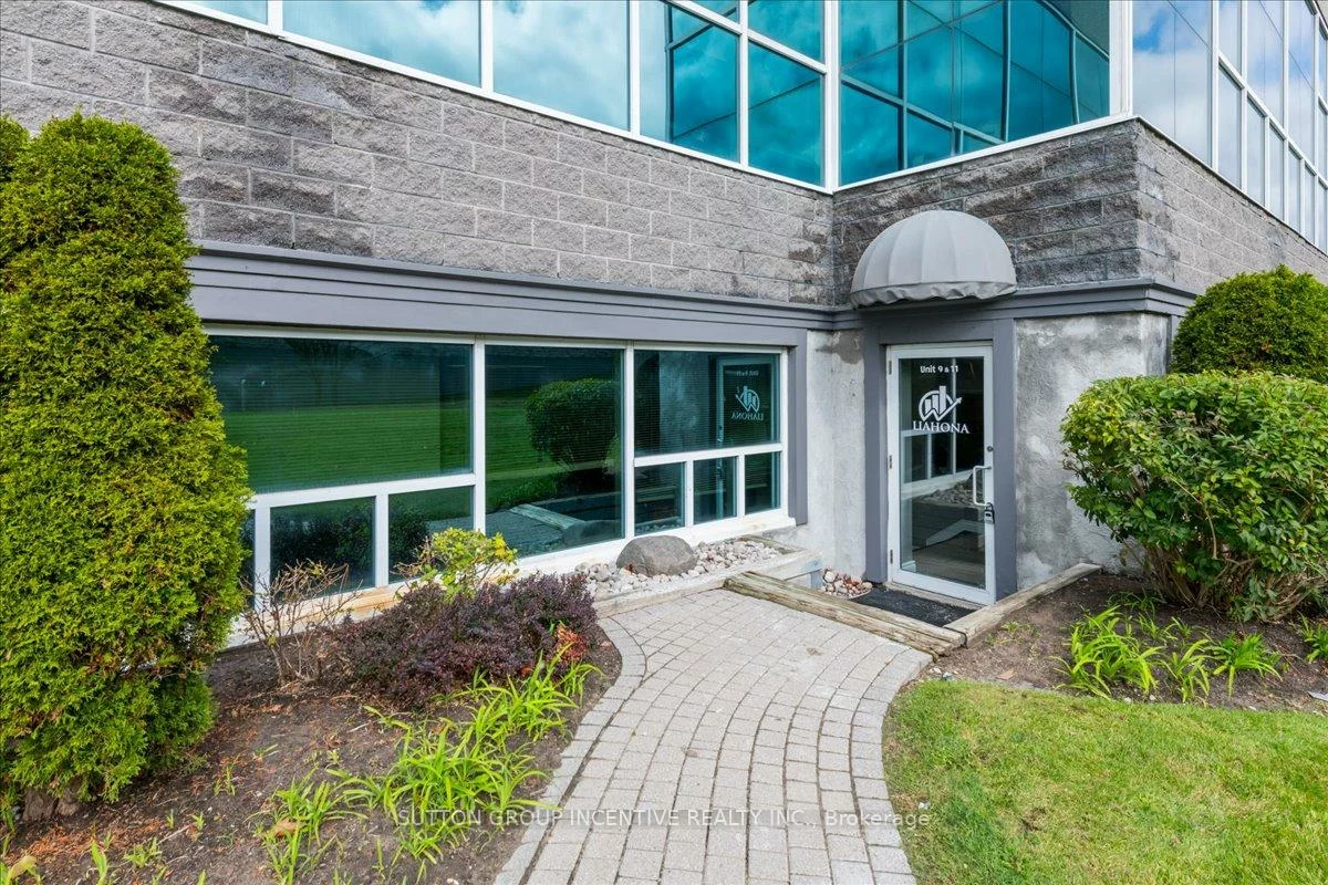 47, Harley, 400 West, Barrie