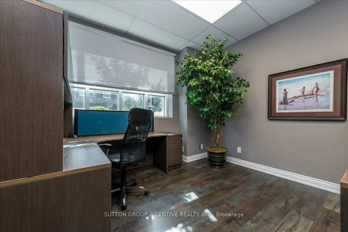 47, Harley, 400 West, Barrie