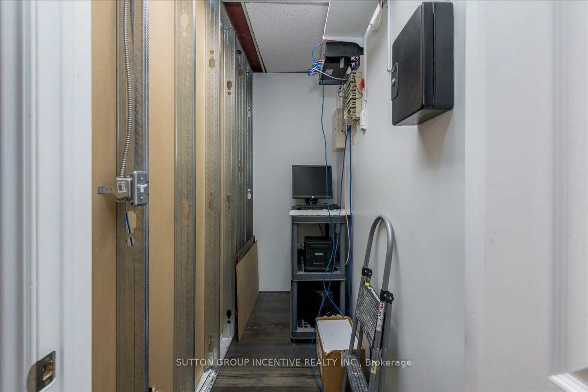 47, Harley, 400 West, Barrie