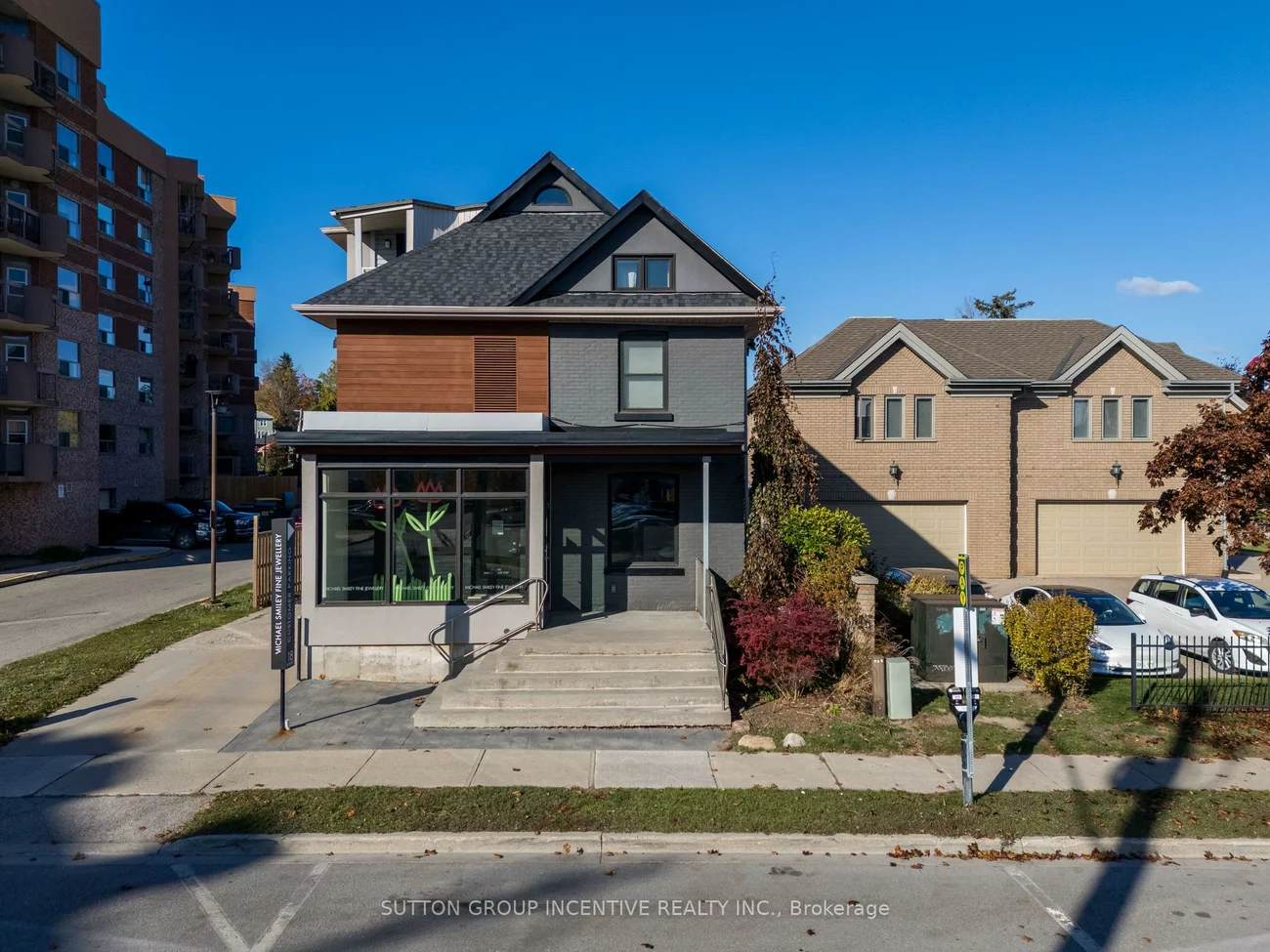 18, Worsley, City Centre, Barrie