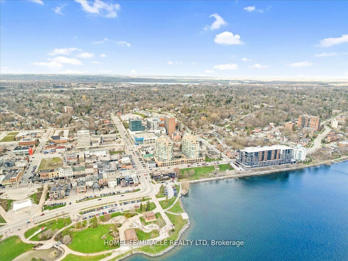 444, Blake, Codrington, Barrie