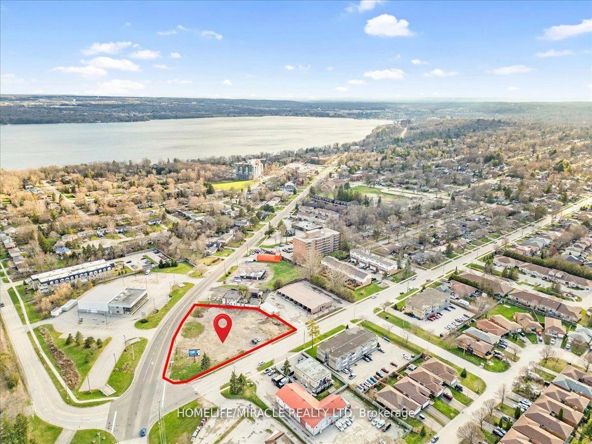 444, Blake, Codrington, Barrie