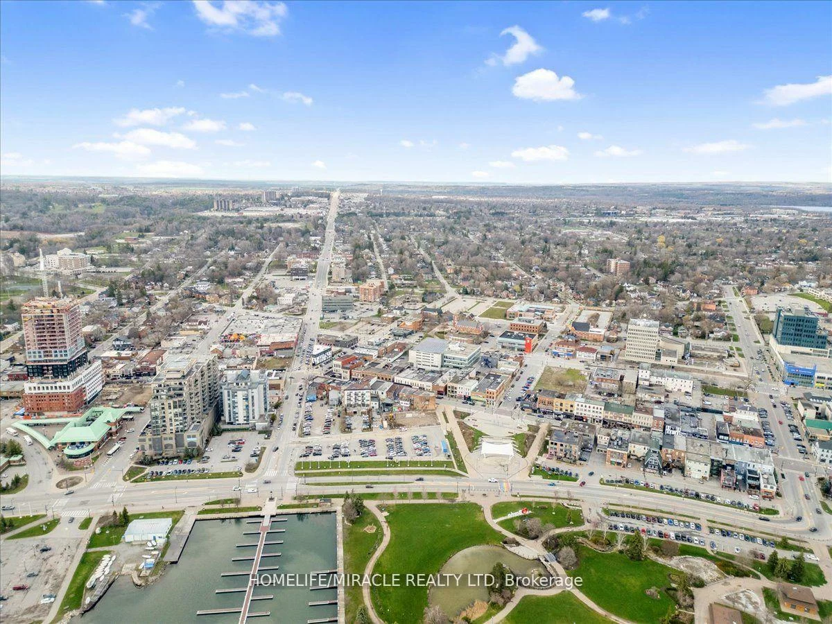 444, Blake, Codrington, Barrie