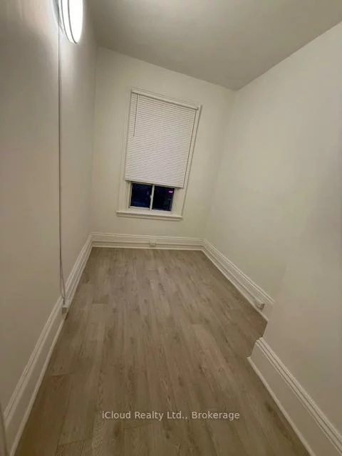 61, Mary, City Centre, Barrie