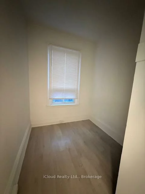 61, Mary, City Centre, Barrie