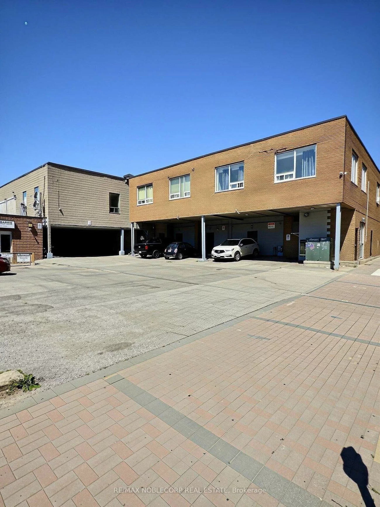 79, Dunlop, City Centre, Barrie