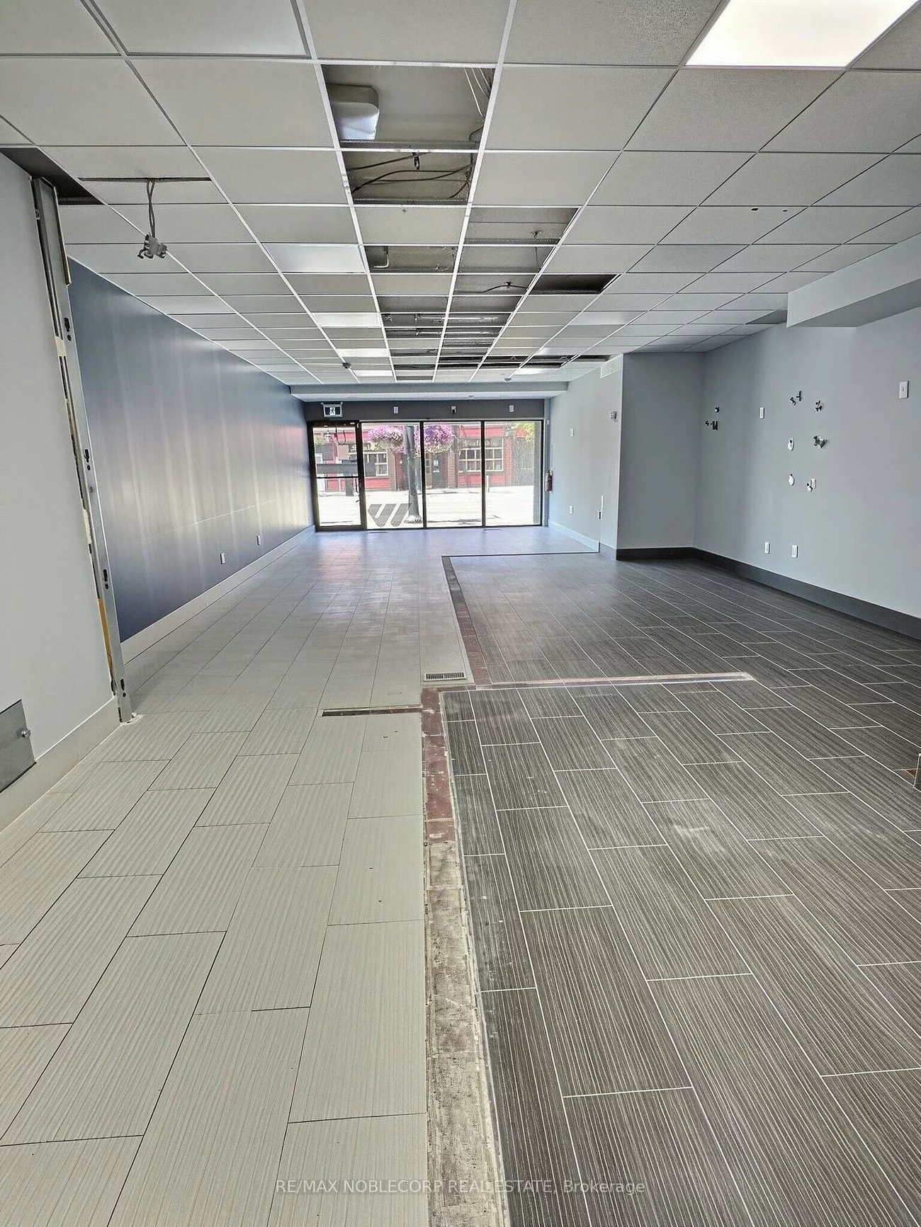 79, Dunlop, City Centre, Barrie