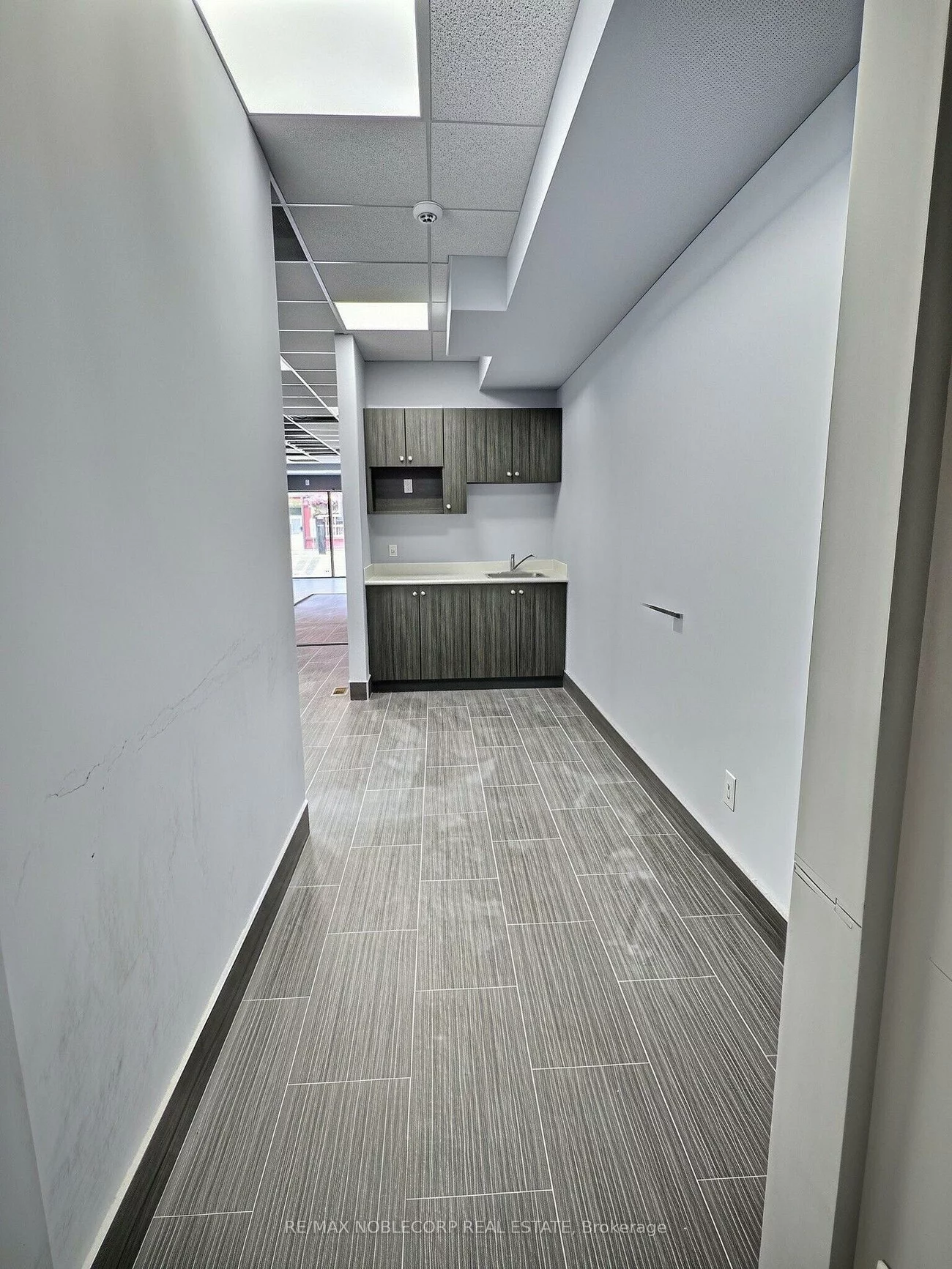 79, Dunlop, City Centre, Barrie