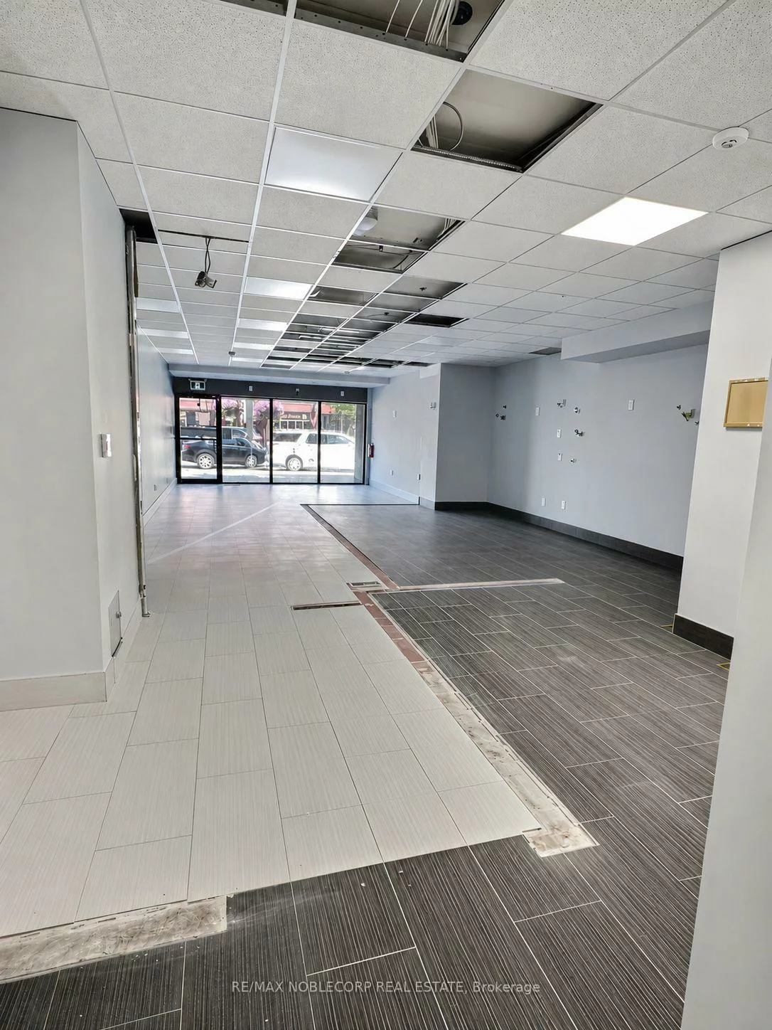 79, Dunlop, City Centre, Barrie