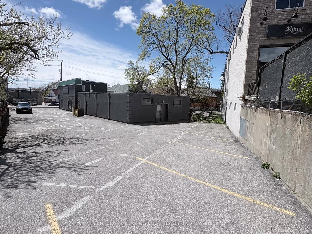 10, Ross, City Centre, Barrie