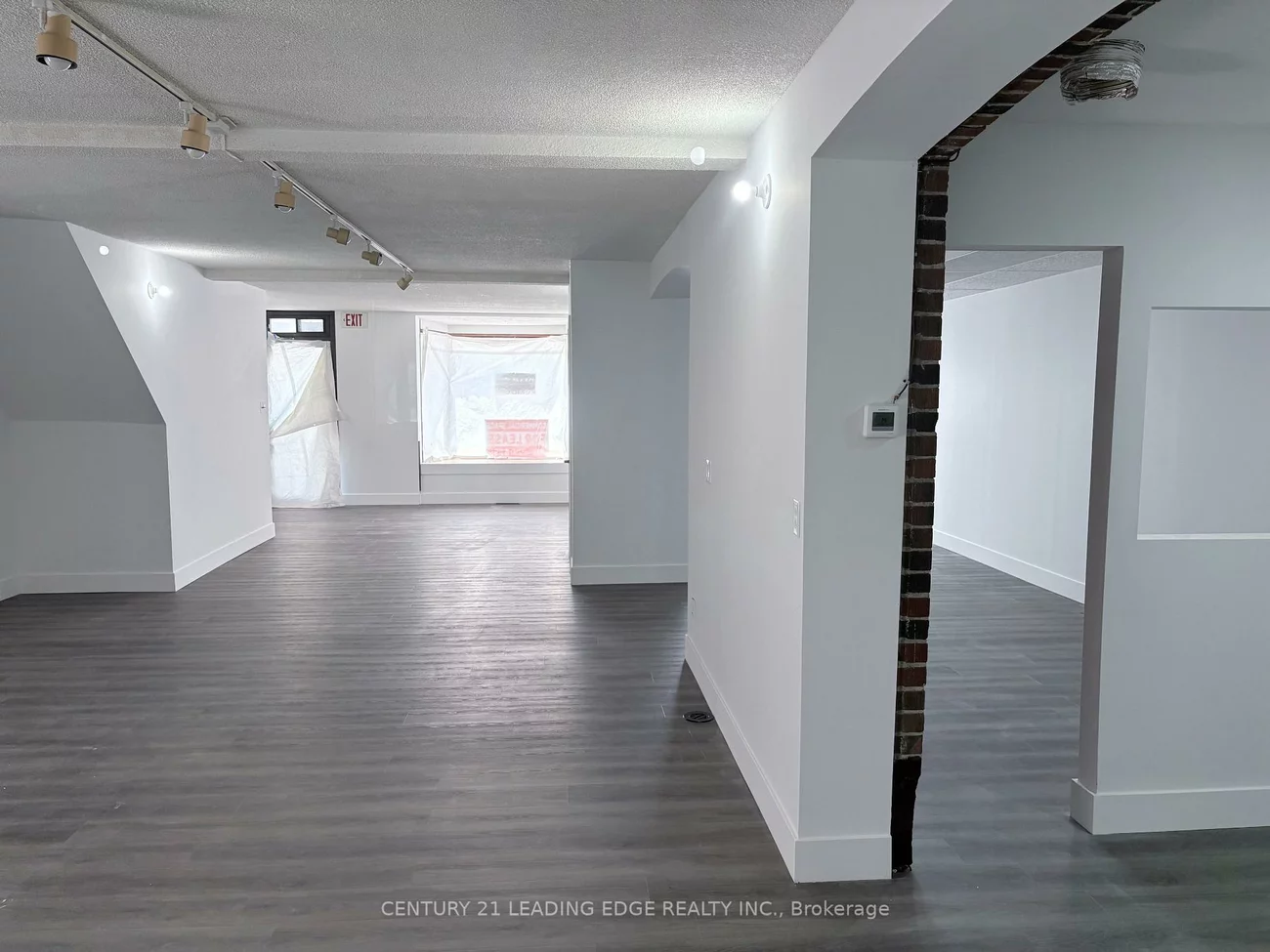 10, Ross, City Centre, Barrie