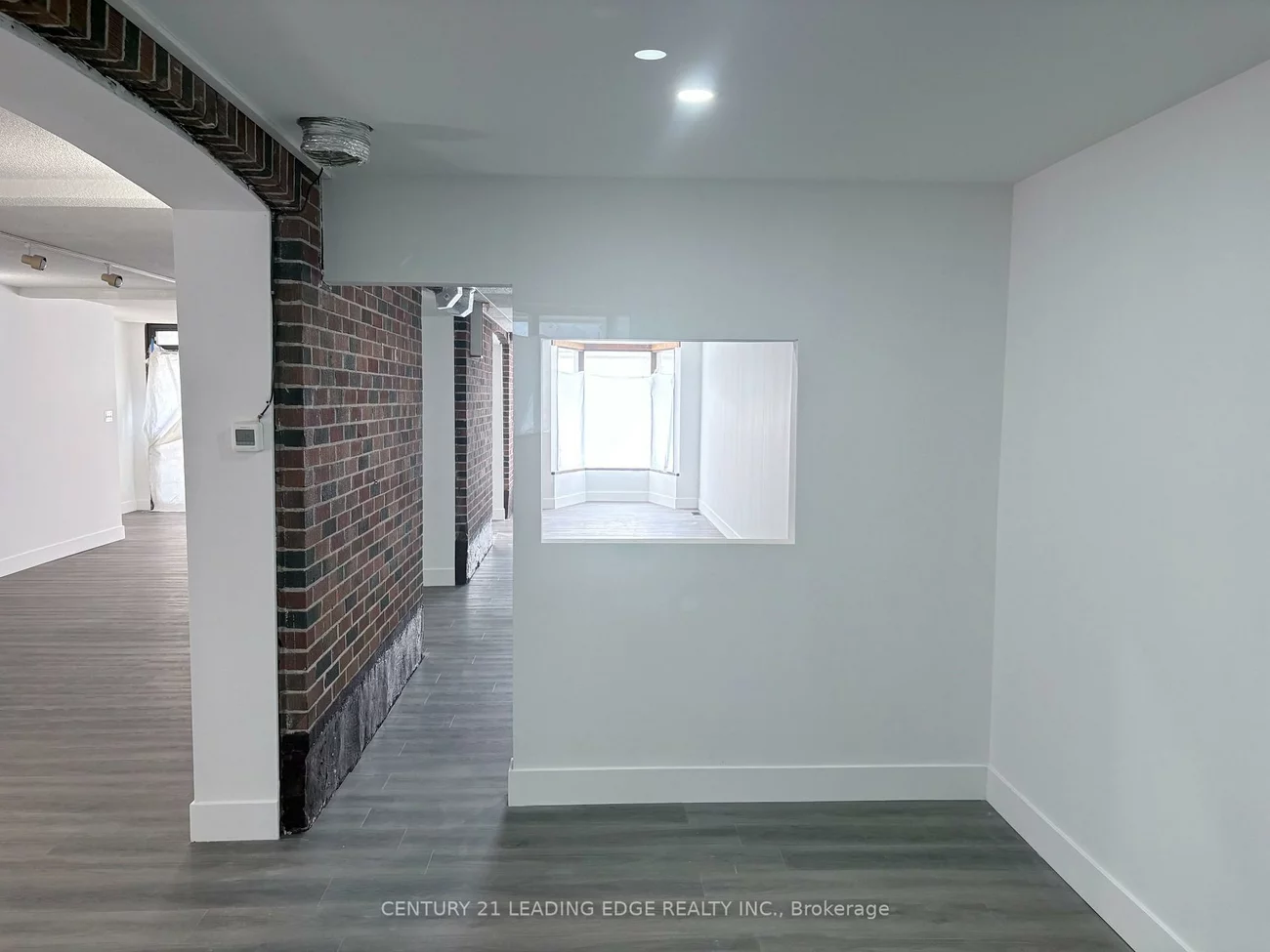 10, Ross, City Centre, Barrie