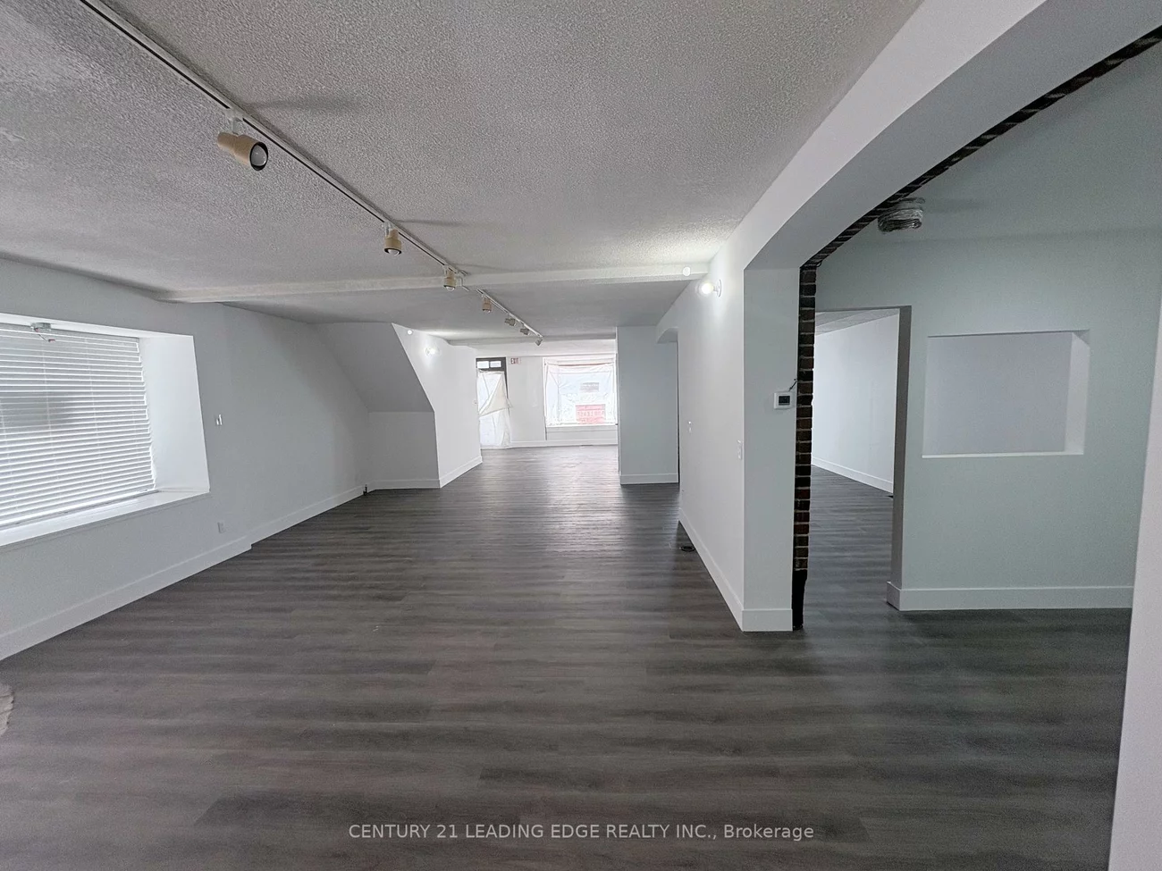 10, Ross, City Centre, Barrie