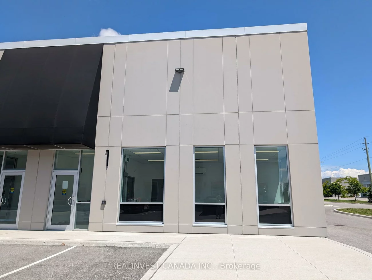 251, King, 400 West, Barrie