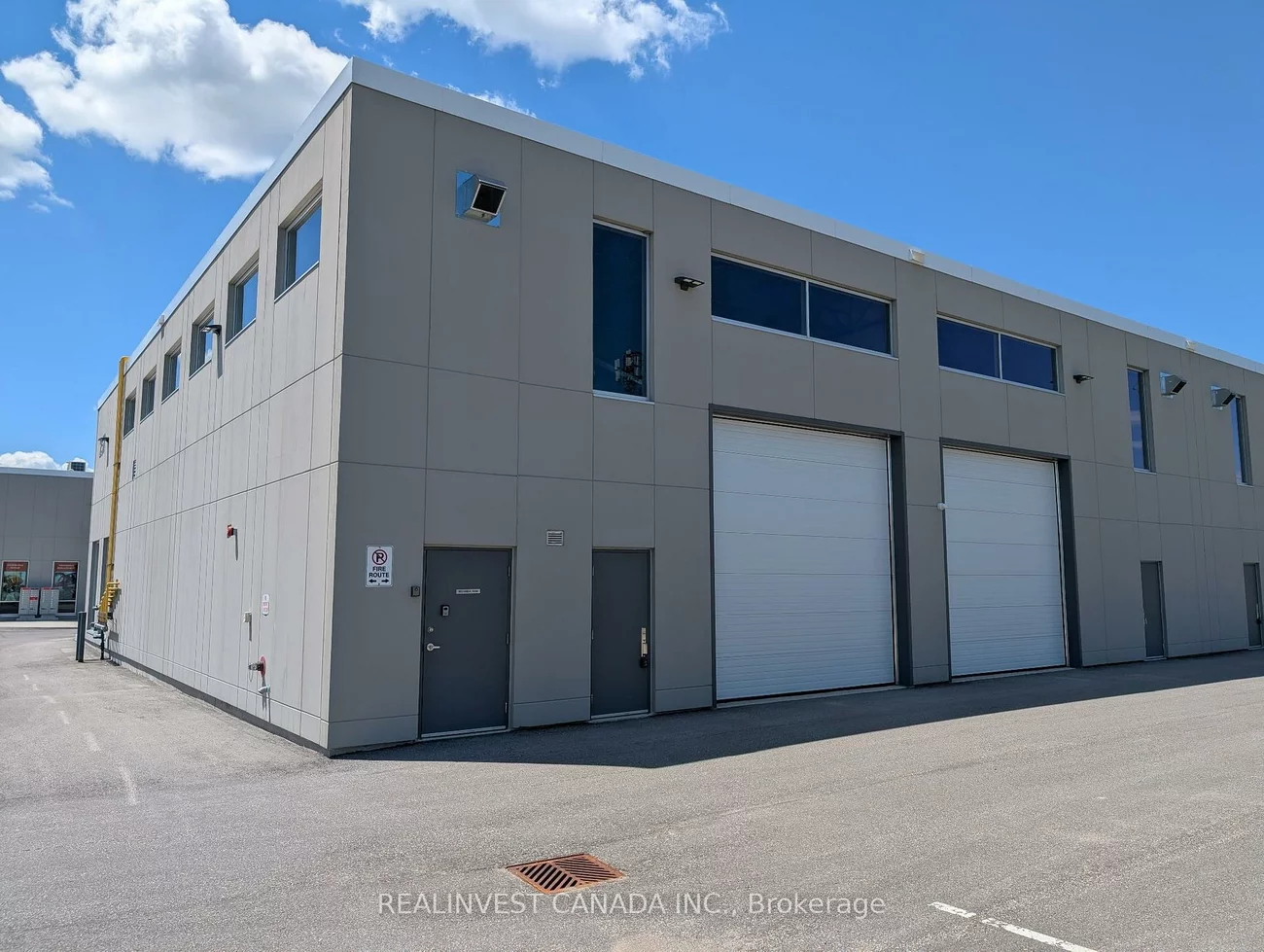 251, King, 400 West, Barrie