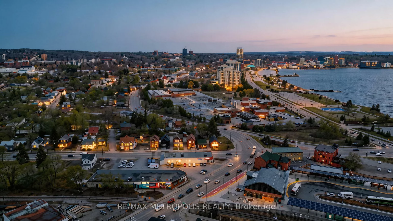 21, Essa, Allandale Centre, Barrie