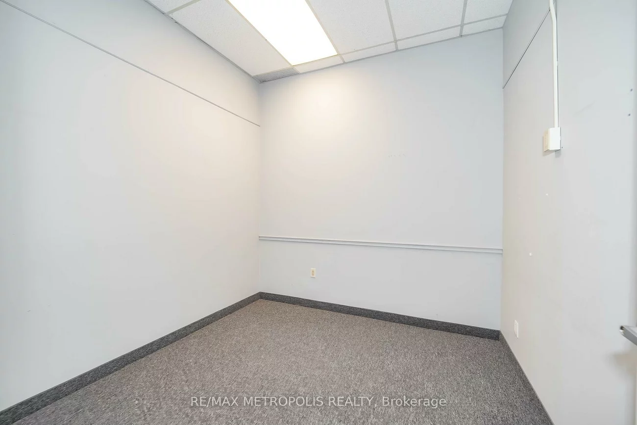 21, Essa, Allandale Centre, Barrie