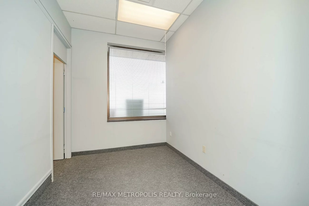 21, Essa, Allandale Centre, Barrie