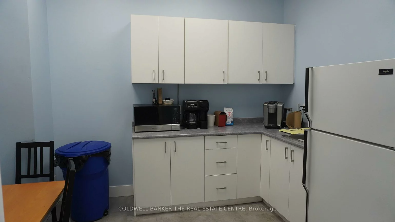 18, Mollard, 400 East, Barrie