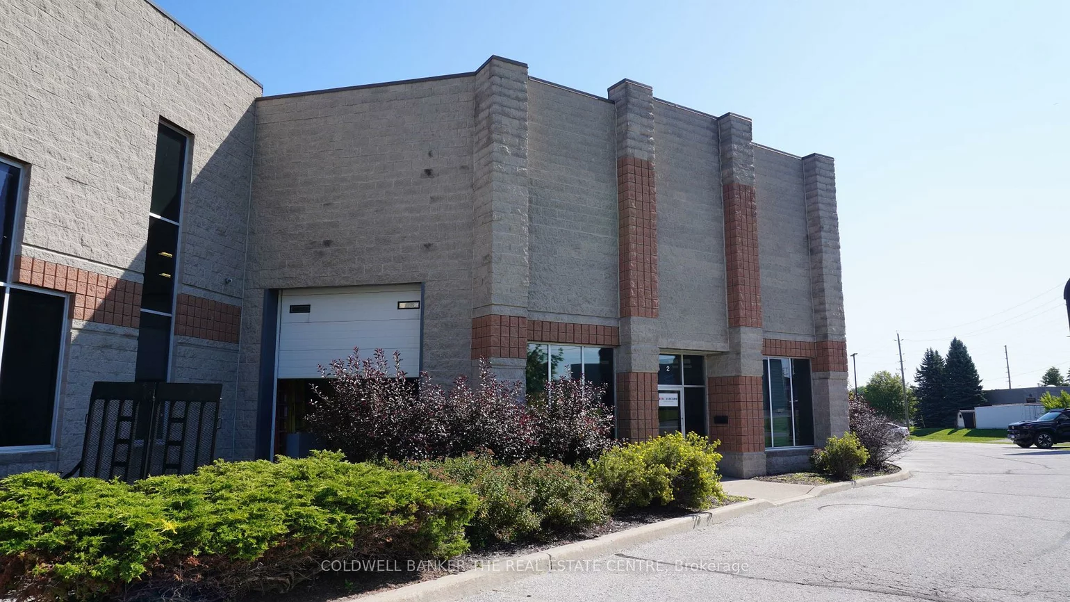 18, Mollard, 400 East, Barrie