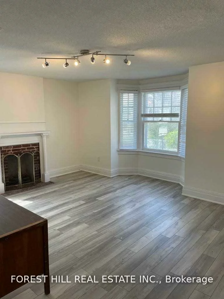 79, High, City Centre, Barrie