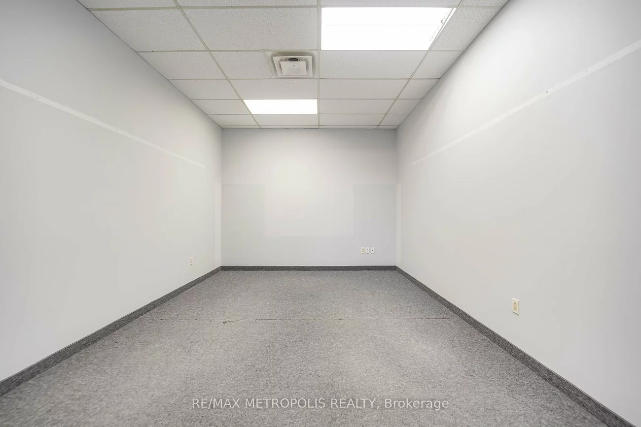 21, Essa, Allandale Centre, Barrie