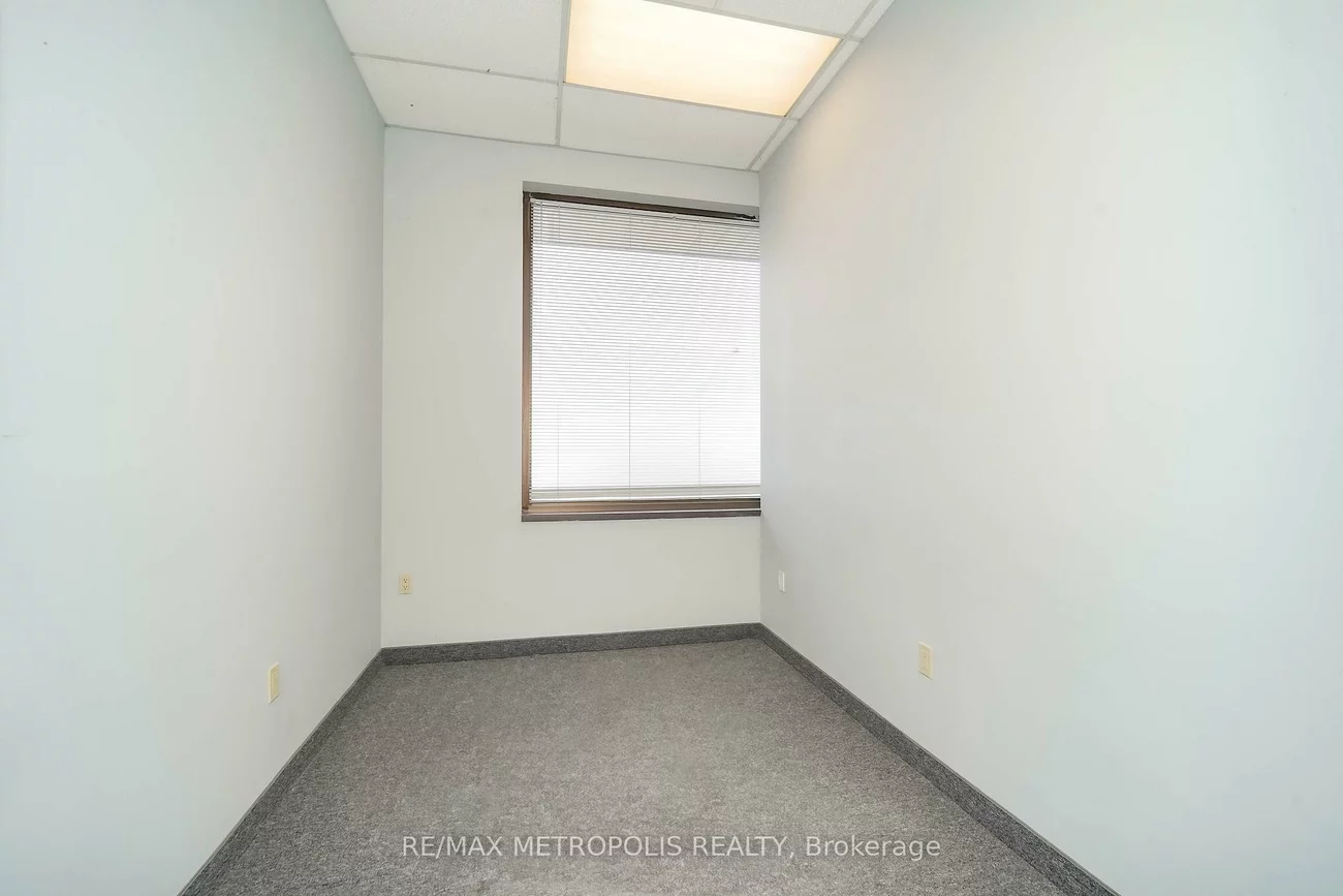 21, Essa, Allandale Centre, Barrie