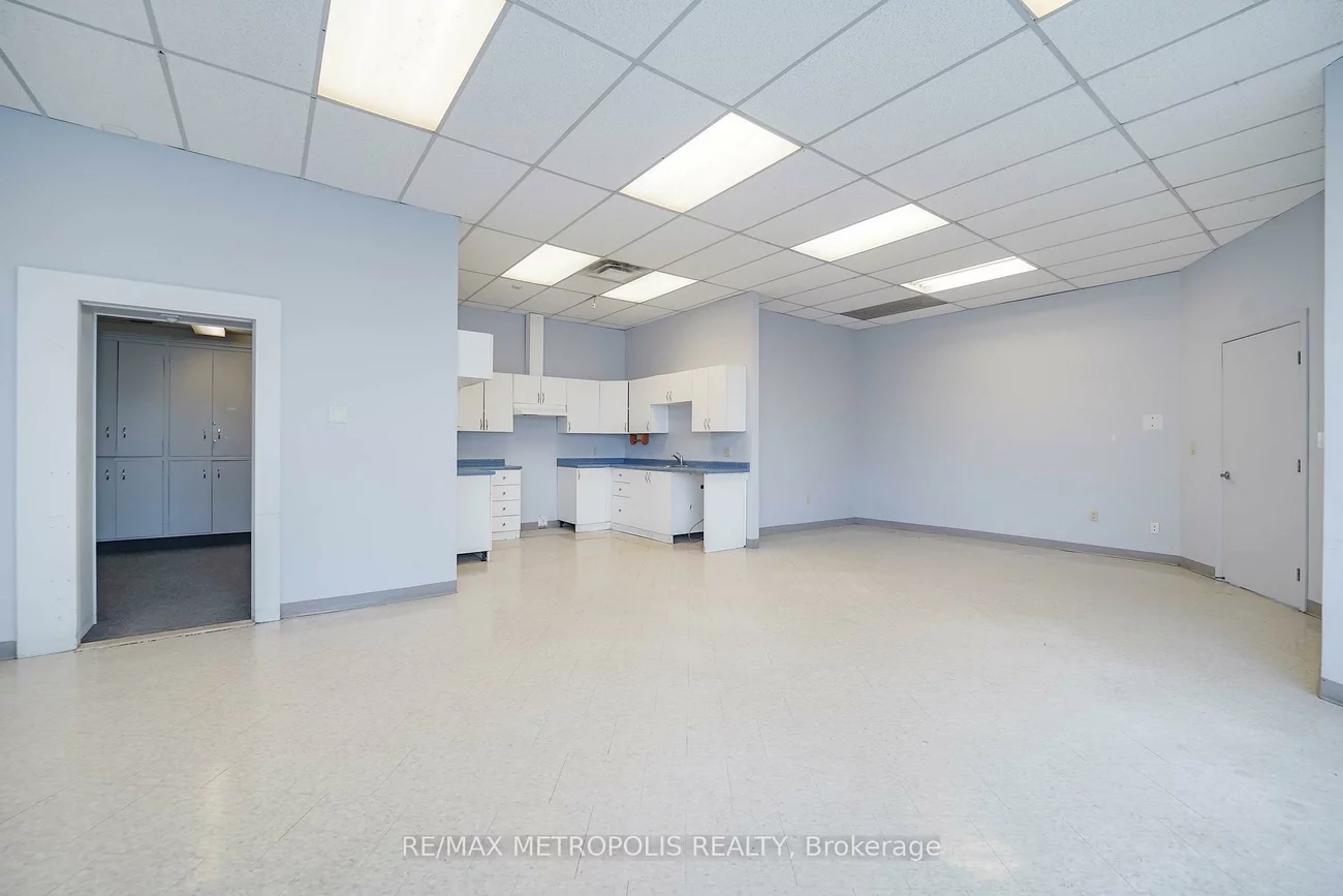 21, Essa, Allandale Centre, Barrie