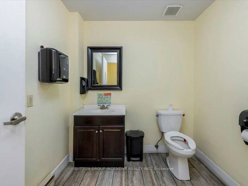 25, Lorena, 400 North, Barrie
