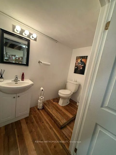 15, Dunlop, City Centre, Barrie
