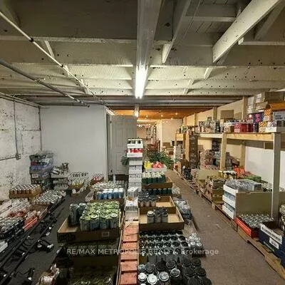 15, Dunlop, City Centre, Barrie