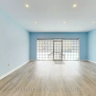 66, Maple, City Centre, Barrie