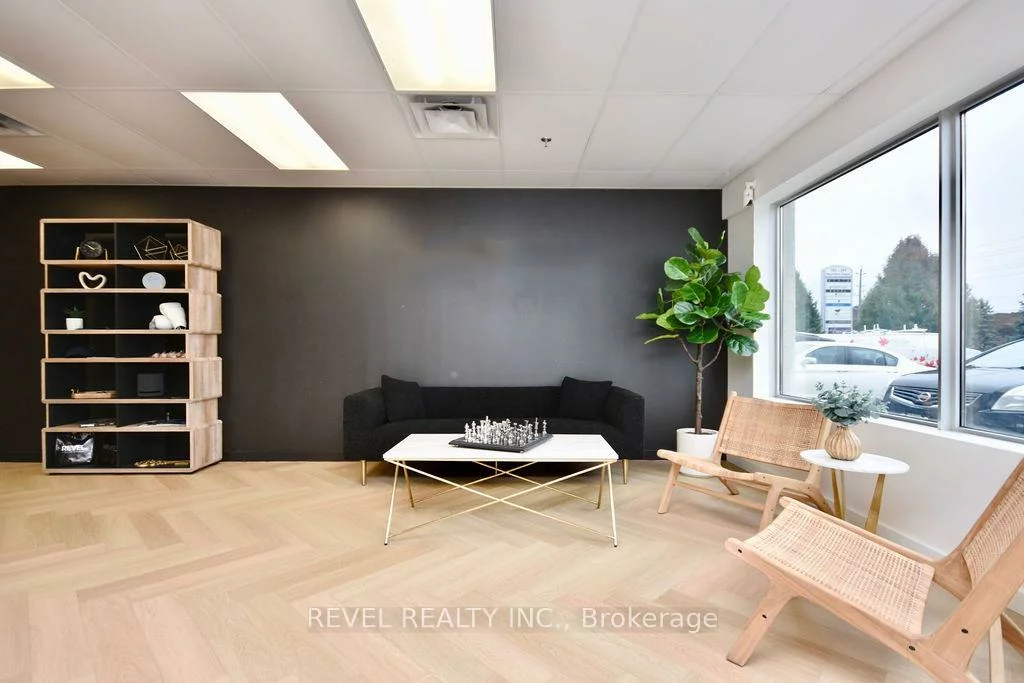 353, Saunders, 400 East, Barrie