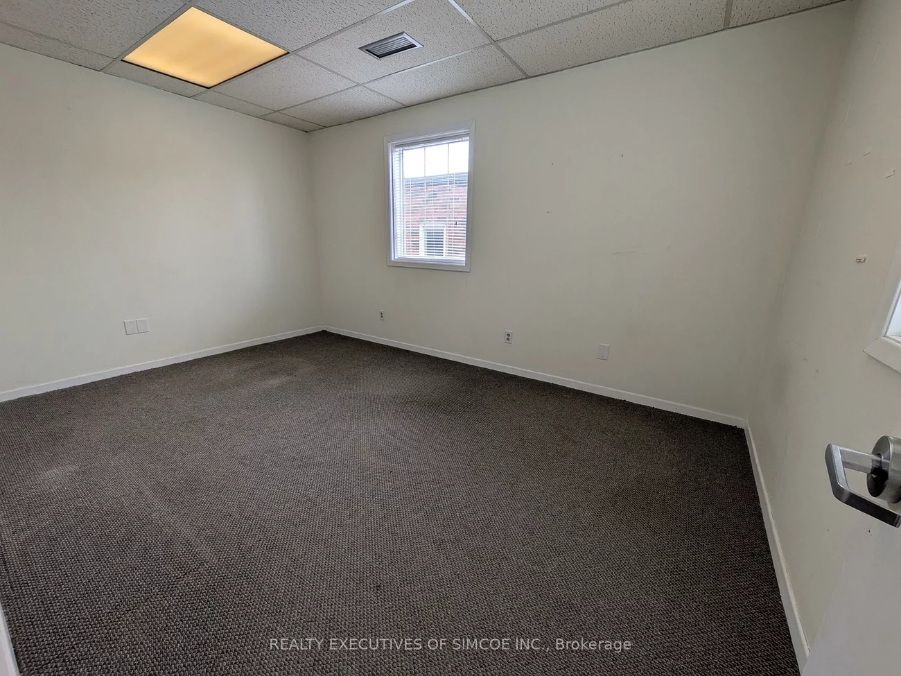 28, Owen, City Centre, Barrie