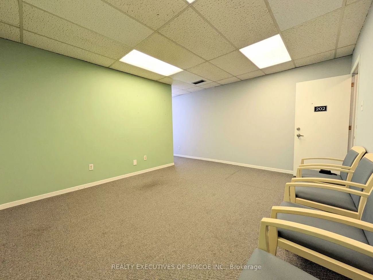 28, Owen, City Centre, Barrie